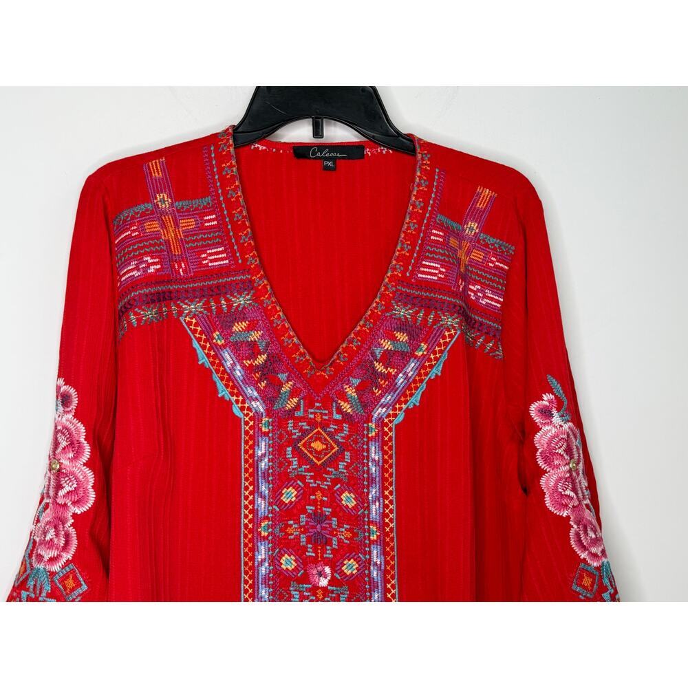 Calessa Embroidered Floral 3/4 Sleeve V-Neck Tunic Blouse Red Women's Size PXL - Picture 3 of 9